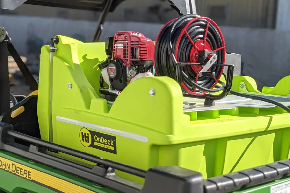 300L OnDeck™ UTV Sprayer (Honda GX35) - Standard - Image 6