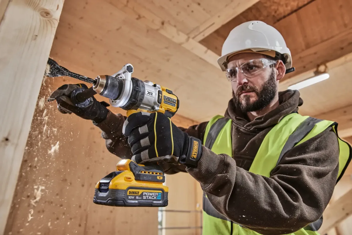 DEWALT® 18V XR® Premium Brushless Hammer Drill Driver (Tool Only) - Image 4
