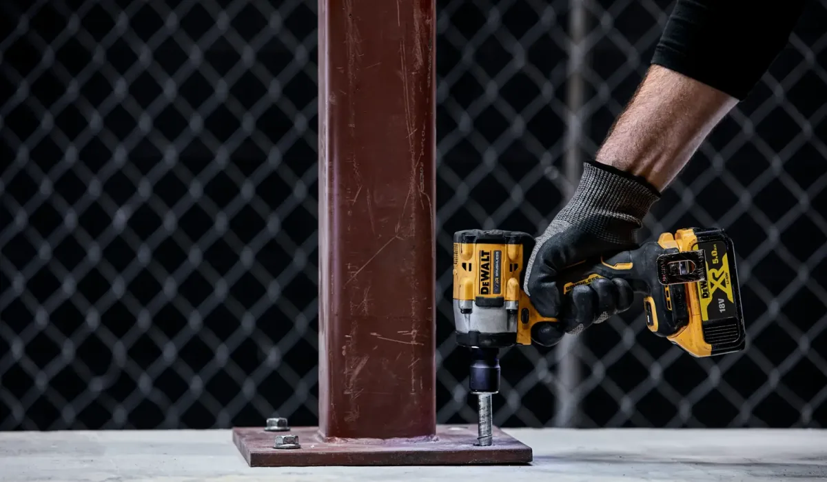 DEWALT® 18V XR® Brushless 1/2 - Image 5