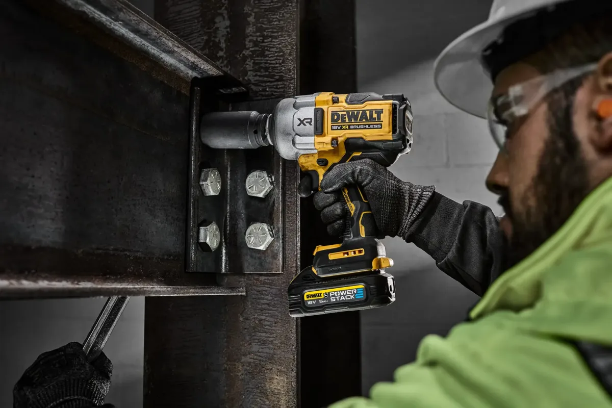 18V XR® Brushless 3/4-in Hog Ring Premium High Torque Impact Wrench (Tool Only) - Image 4