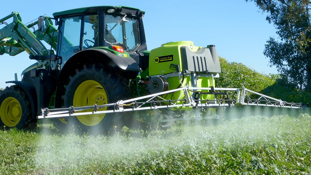 800L LinkOn™ 3PL Tractor Boom Sprayer - Image 2