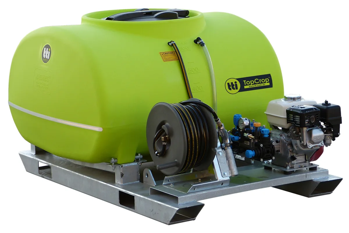 600L TopCrop™ Slip On Field Sprayer - Image 2