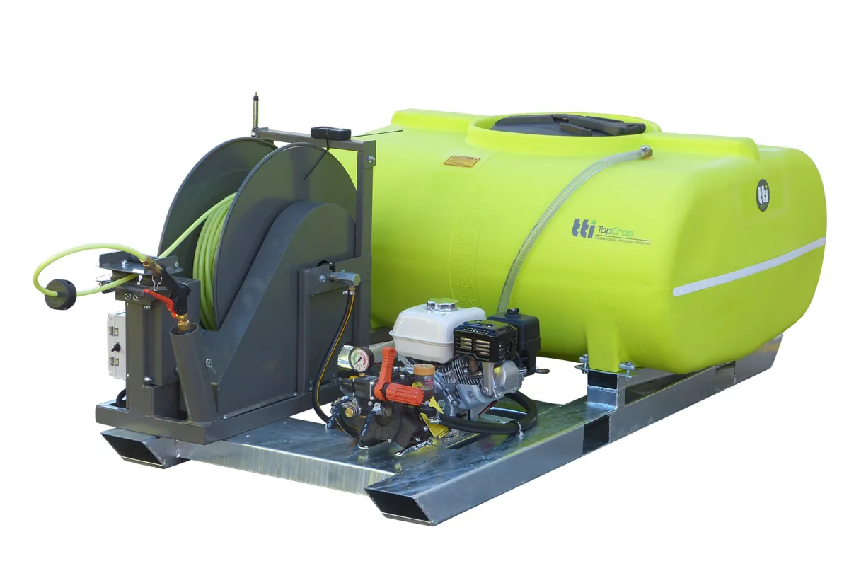 800L TopCrop™ Slip On Field Sprayer - Image 2