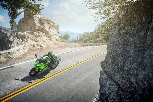 Kawasaki Ninja 650 - Image 2