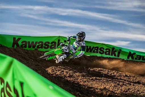 Kawasaki KX112 - Image 4